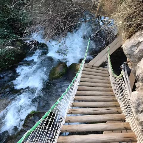 Sendero en la ruta del Zarzalar en Nerpio