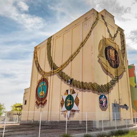Silo pintado del proyecto Titanes en Manzanares