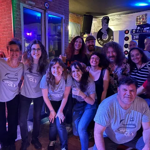 Equipo y colaboradores del festival en encuentro informal.