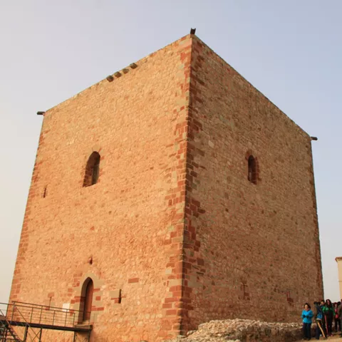 Torre del homenaje de castillo medieval