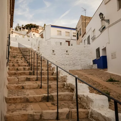 Calle del barrio del Albaicín en Campo de Criptana