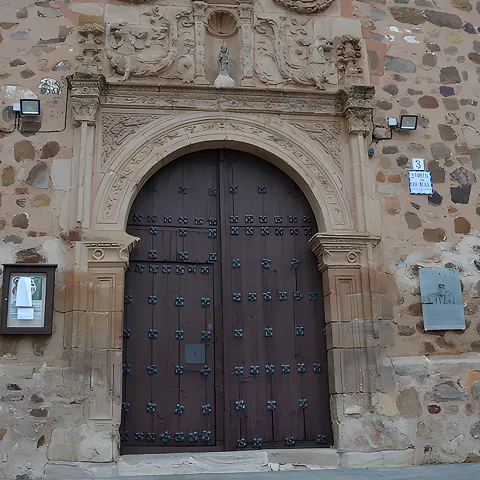Portada de la iglesia de San Blas de Almagro