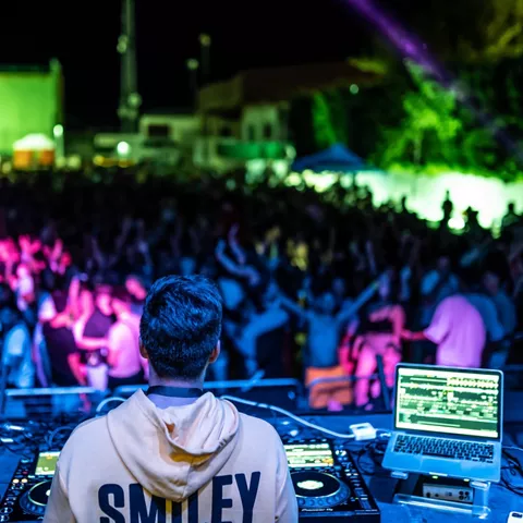 Concierto en Play Festival