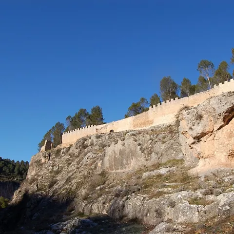 Recinto amurallado de Alarcón