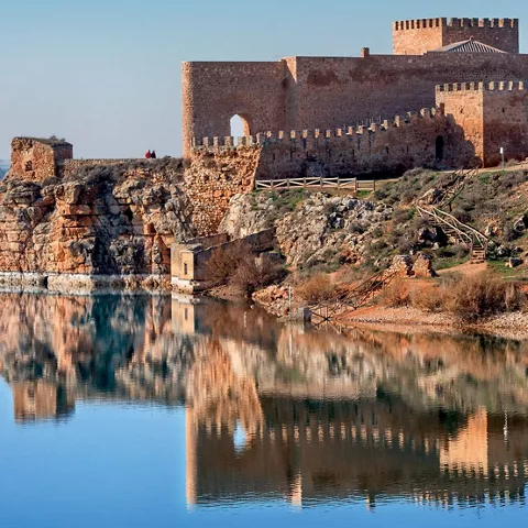 Ruta del Quijote en la provincia de Albacete, Castillo de Peñarroya