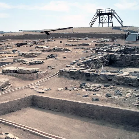 Tumbas en el yacimiento arqueológico de Oreto-Zuqueca en Granátula de Calatrava