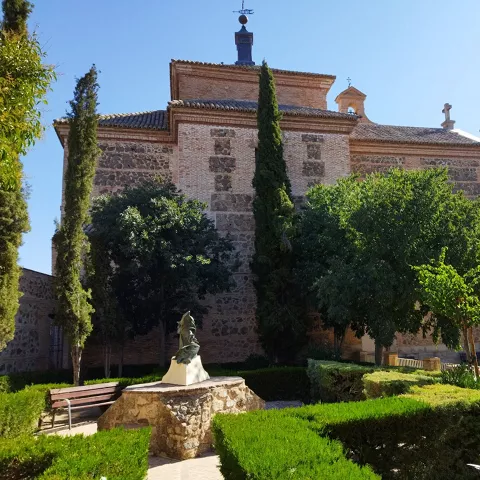 Convento de las Carmelitas Descalzas en el casco histórico de Toledo