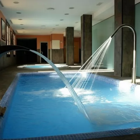 Circuito de spa con chorros de agua