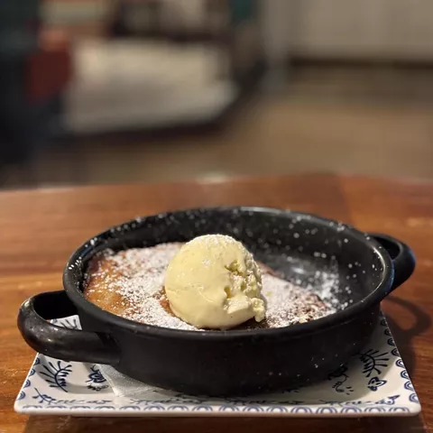 Postgre con bola de helado