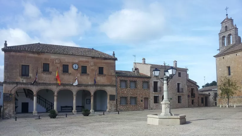 Ayuntamiento y Plaza Don Juan Manuel de Alarcón