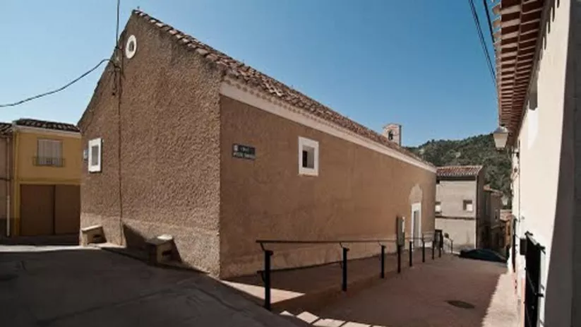 Exterior de la ermita de Belén en Liétor