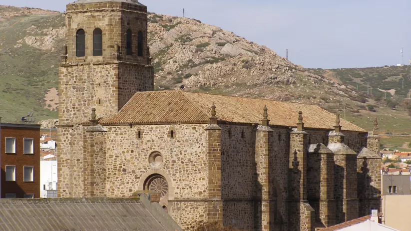 Entorno de la iglesia de la Asunción de Puertollano
