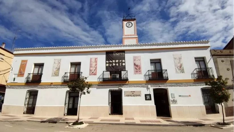 Fachada del Museo de Ciencias Naturales AVAN