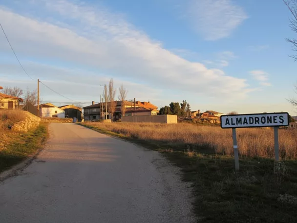 Almadrones