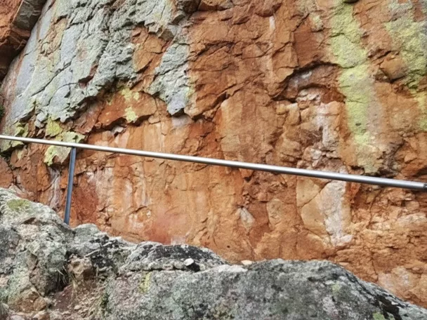 Arte rupestre esquemático de Chillón