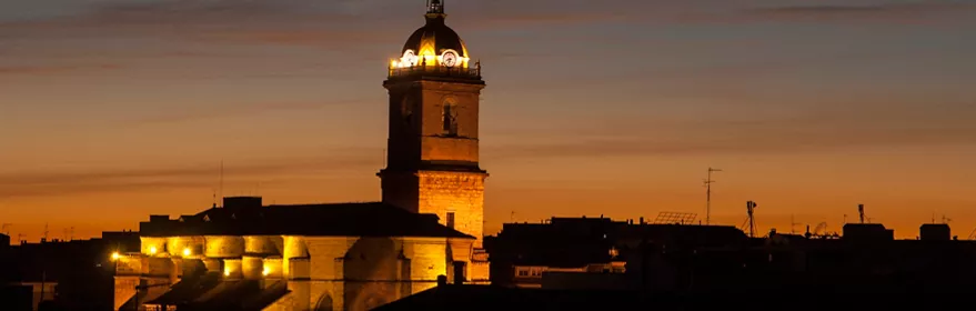 Vista nocturna de la catedral de Ciudad Real
