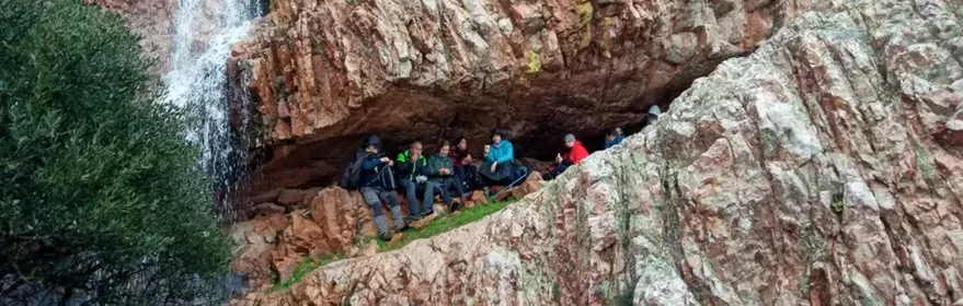 Visita al abrigo rupestre del Chorrero en Puertollano