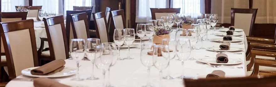 Comedor del restaurante Emilio en Hellín