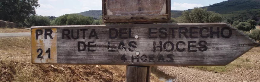 Indicación al Estrecho de las Hoces en Puebla de Don Rodrigo