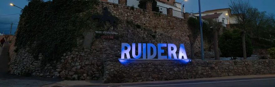 Cartel en la entrada de Ruidera, Ciudad Real