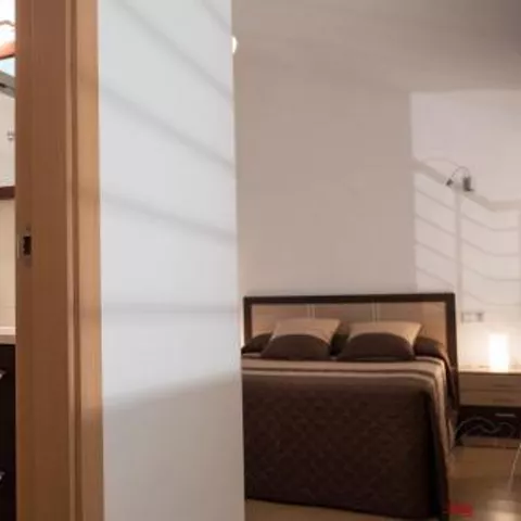 Baño y dormitorio 2