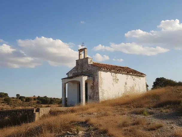Ermita blanca aislada en paisaje rural