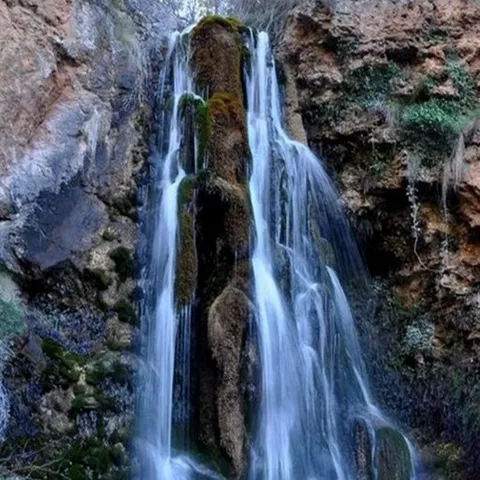 Cascada de la montaña de batan