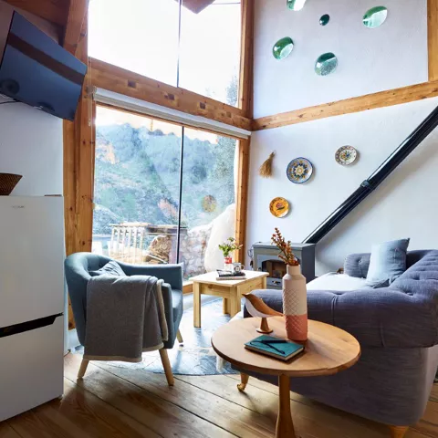 Salón con vistas a la sierra