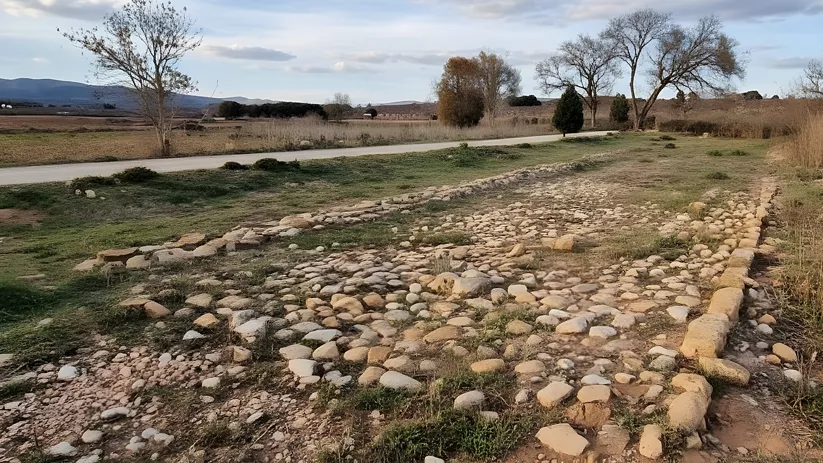 Vista de la calzada romana de Chillón