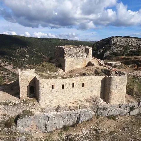 Imagen exterior del castillo de Rochafrida