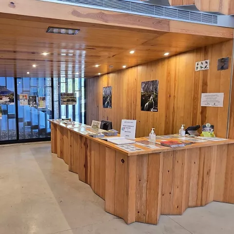 Acceso al Centro de Interpretación del Parque Natural Serranía de Cuenca