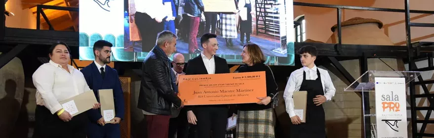 Imagen de Sala Pro obteniendo un premio