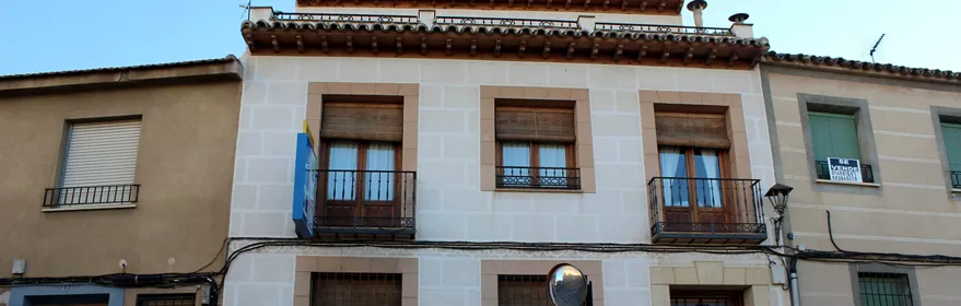 AT 1 LLLAVE ACCESO CALLE URDA