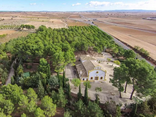 Vista aérea de la ermita de la virgen de la cabeza