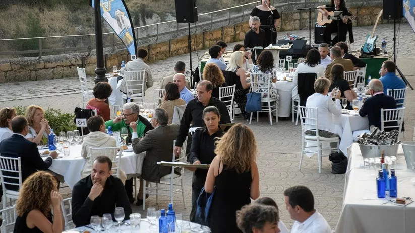 Cena con música en directo en terraza