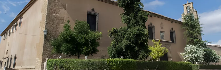 Exterior del Convento de Santa Ana en Villanueva de la Jara