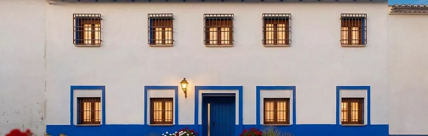 Fachada Alojamientos