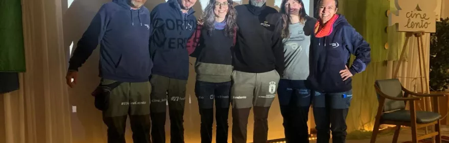 Equipo del festival Cine Lento tras una proyección.