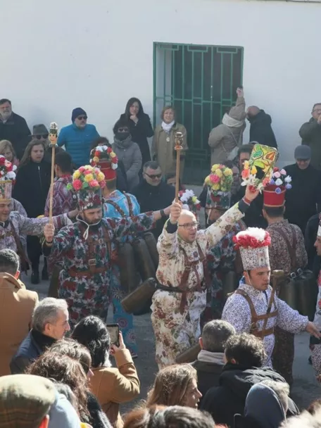 Endiablados con cencerros entre el público