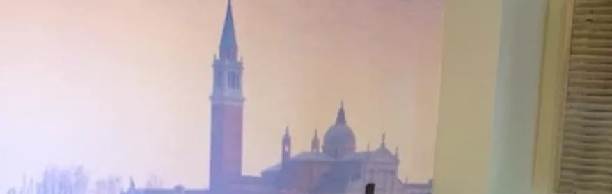 Restaurante acogedor, decoración inspirada en Venezia