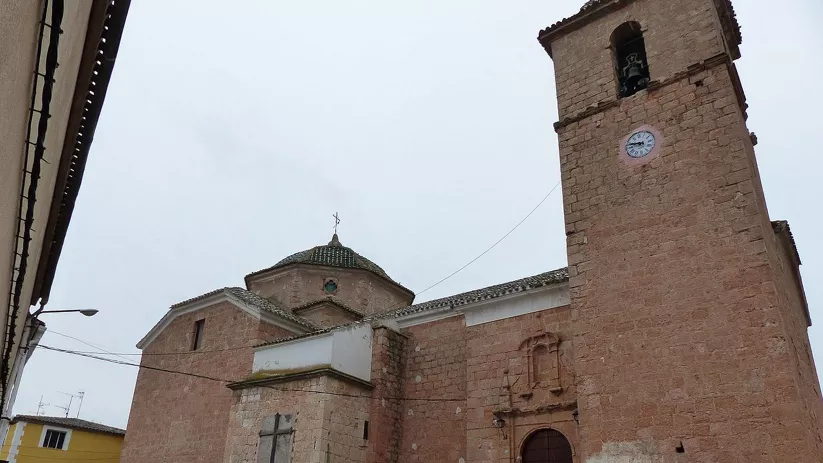Vista de la iglesia de Santiago