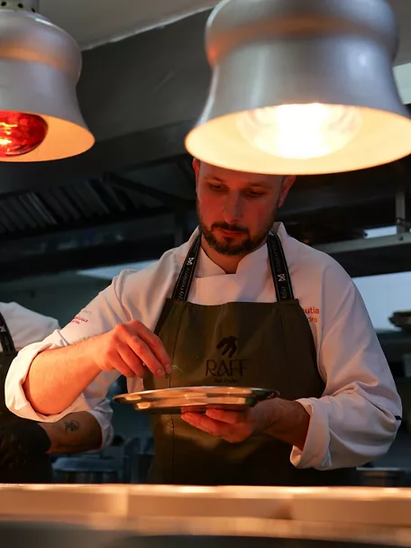 Miguel Escutia, chef del restaurante Raff San Pedro