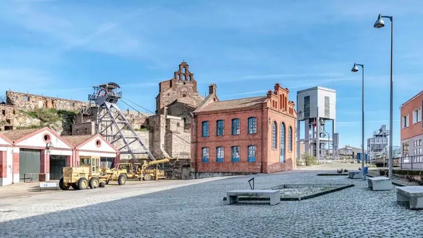 Conjunto histórico de edificios industriales al aire libre