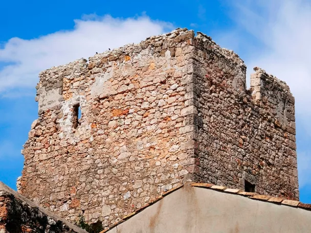 Restos de castillo de piedra