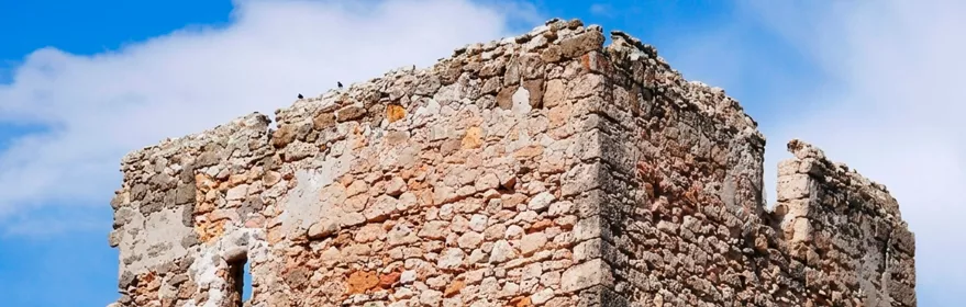 Restos de castillo de piedra