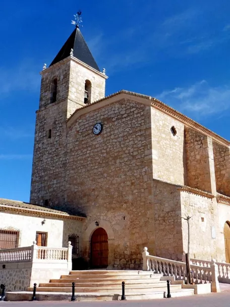 Primer plano de la Parroquia San Gregorio Magno