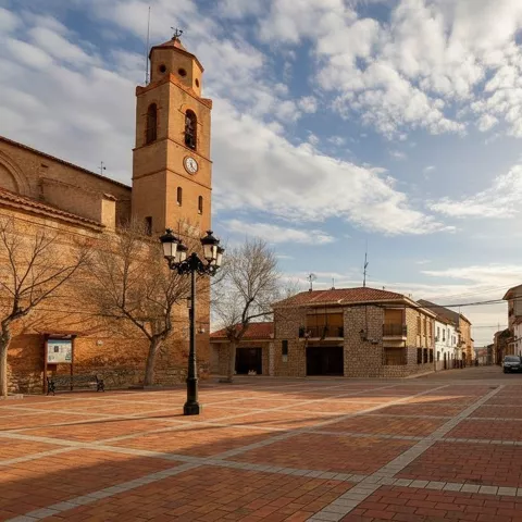 Entorno de la iglesia parroquial de San Bartolomé de Pozuelo