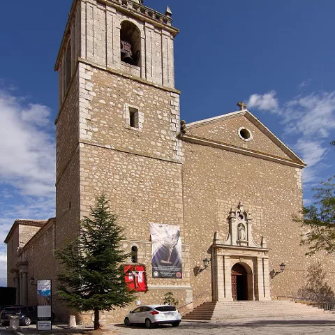 Vista de la glesia de Nuestra Señora de la Asunción de Tarancón