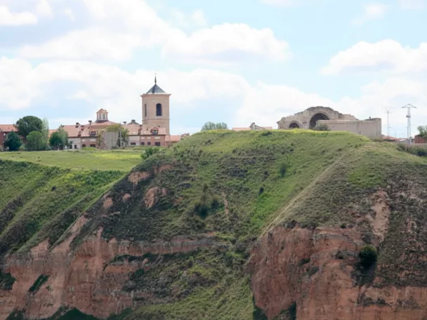 Vista del pueblo sobre el cerro