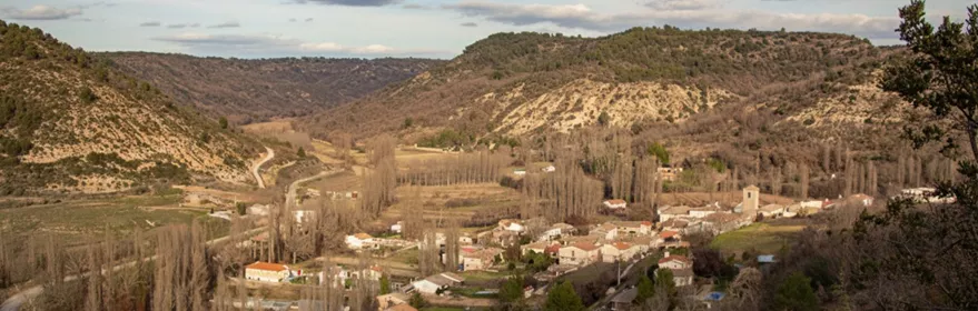 Vista panorámica del pueblo en el valle